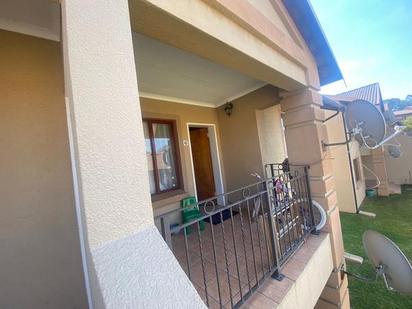 Property For Sale in Meredale, Johannesburg